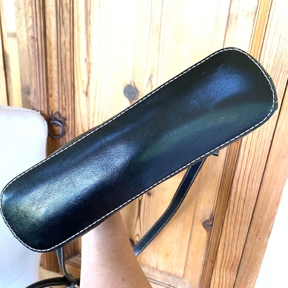 Etienne Aigner Bag - Picture 4 of 8